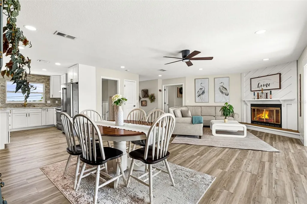 5404 Bay State Road Palmetto FL 34221