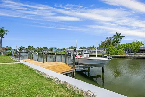 5404 Bay State Road Palmetto FL 34221