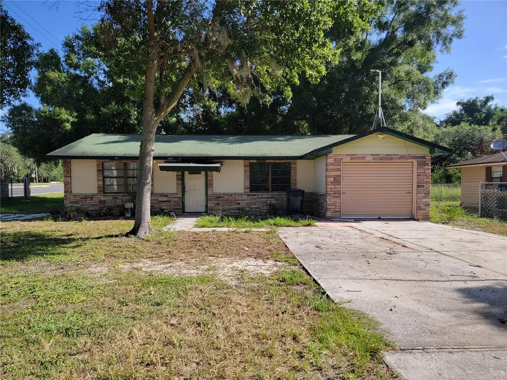 2240 Gabarone Boulevard Auburndale FL 33823