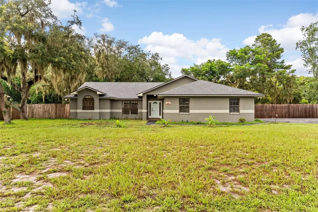 1514 Lake Thomas Loop Winter Haven FL 33880
