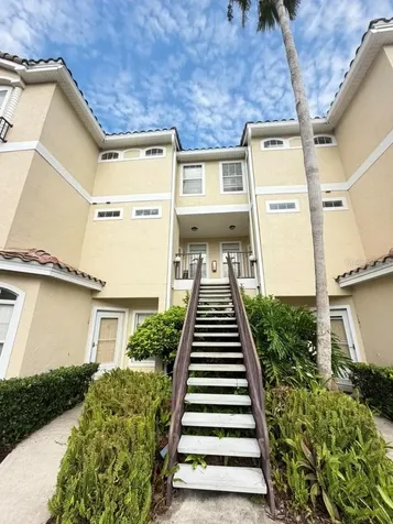 673 Sandy Neck Lane Altamonte Springs FL 32714