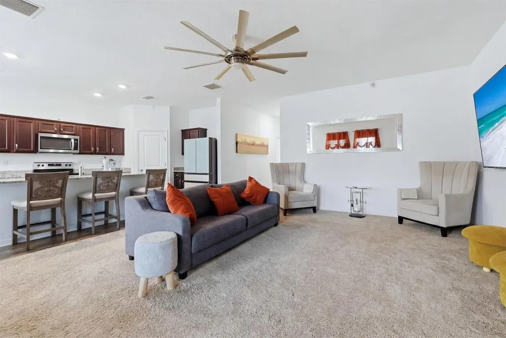 1121 Anchor Bend Drive Ruskin FL 33570