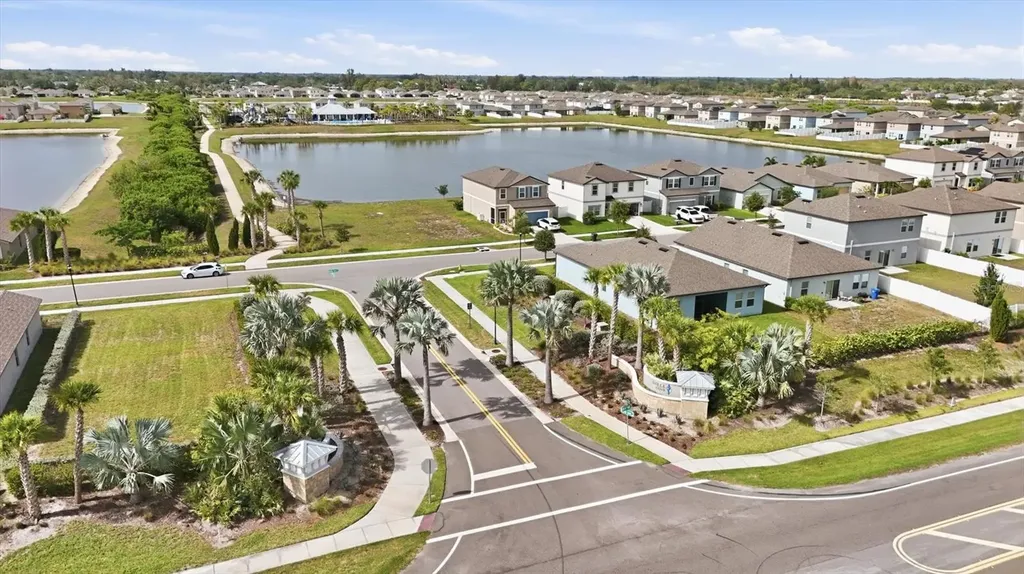 1121 Anchor Bend Drive Ruskin FL 33570