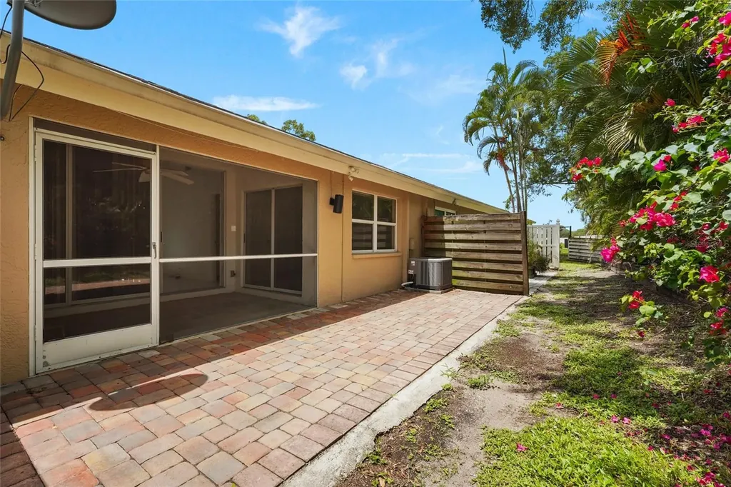 5723 Monte Rosso Road Sarasota FL 34243