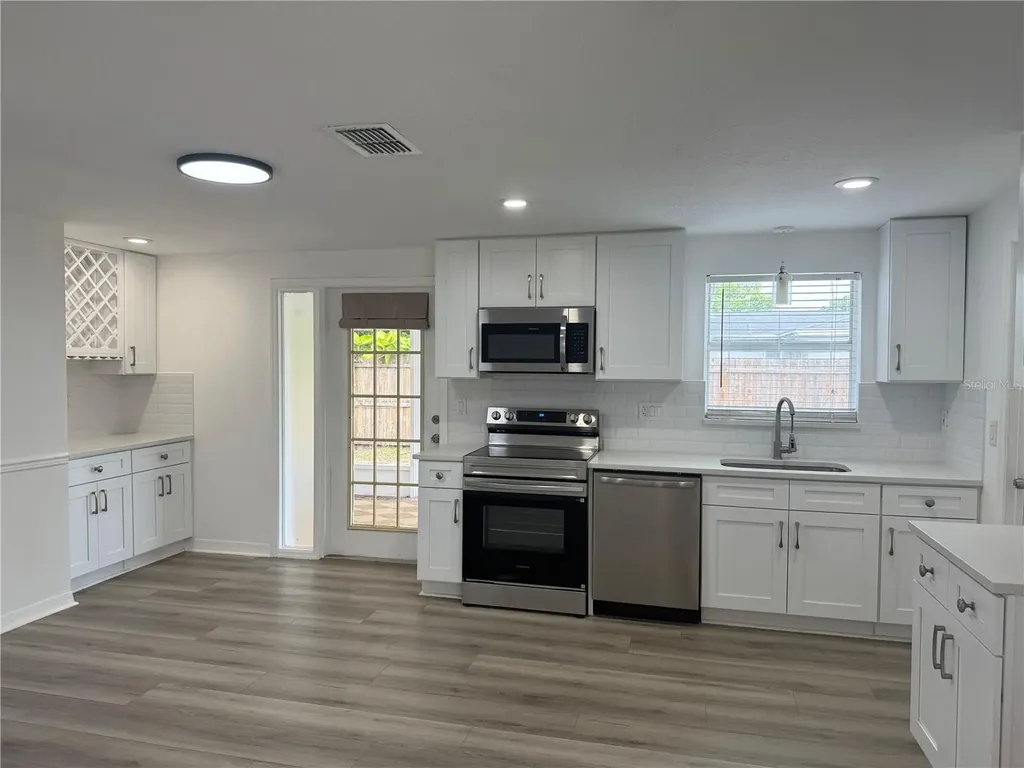 6150 101st Avenue N Pinellas Park FL 33782
