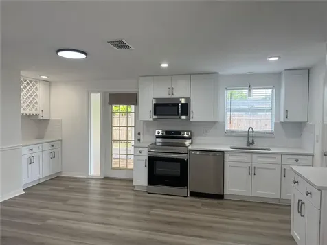 6150 101st Avenue N Pinellas Park FL 33782