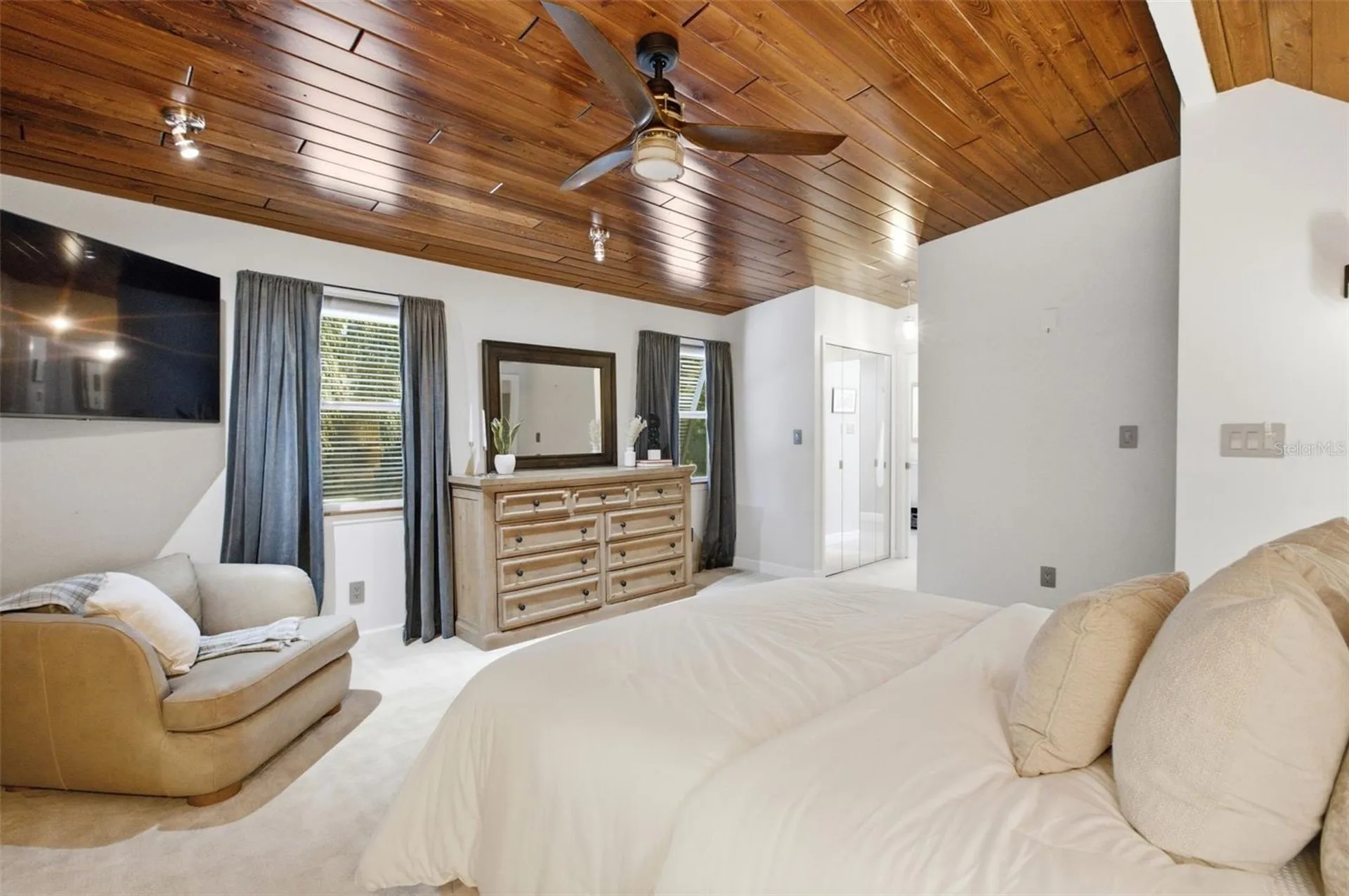 465 Mandalay Road Orlando FL 32809