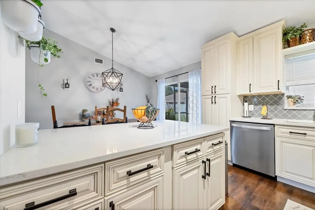 4624 73rd Street E Bradenton FL 34203