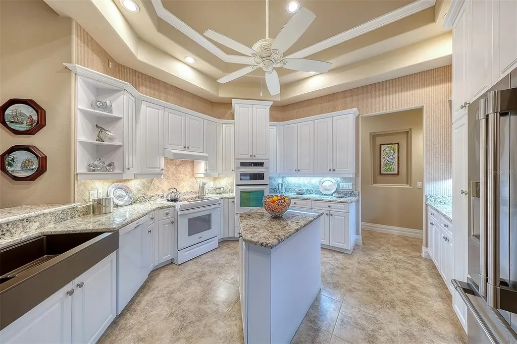 11 N Cayman Isles Boulevard Englewood FL 34223