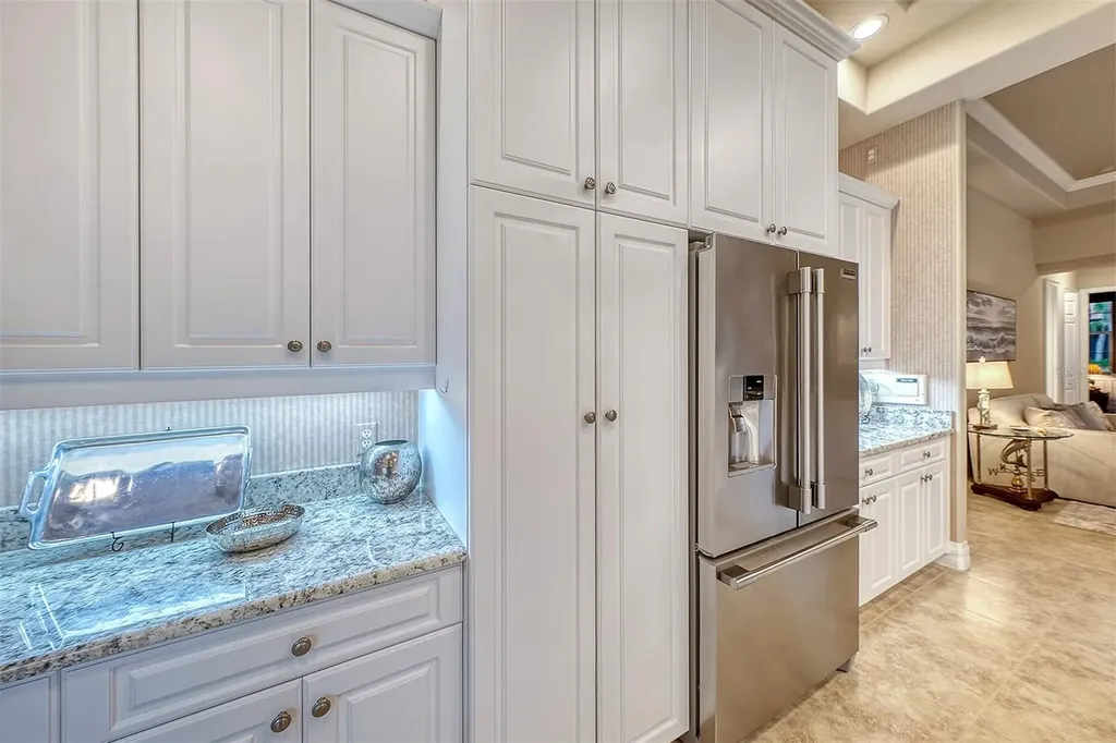 11 N Cayman Isles Boulevard Englewood FL 34223