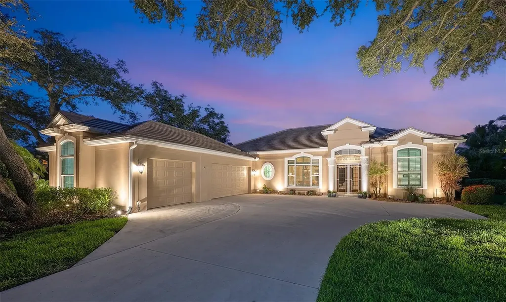 11 N Cayman Isles Boulevard Englewood FL 34223
