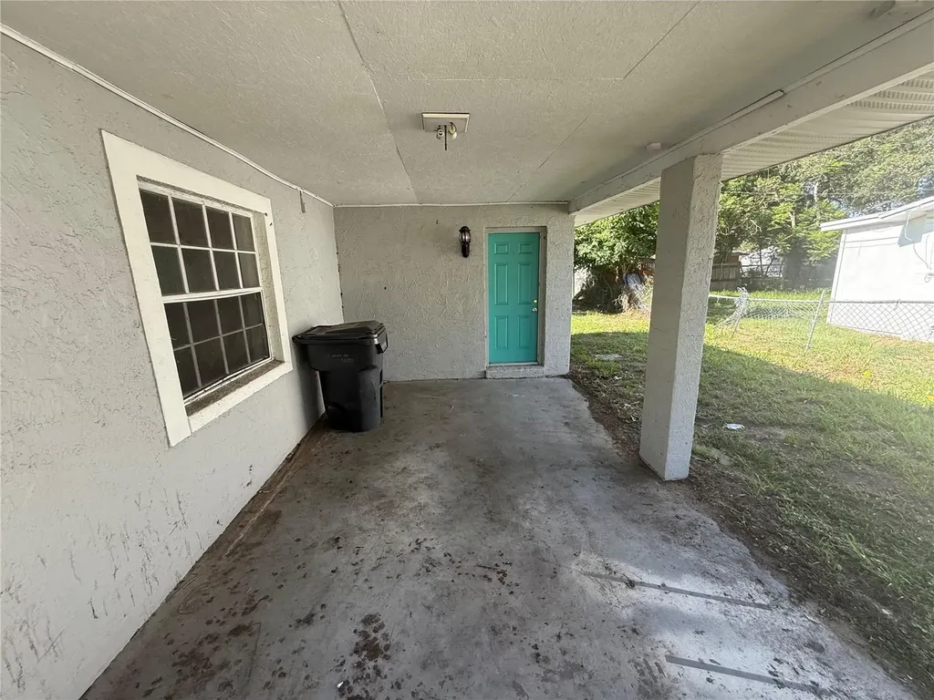 2442 Lilly Street Lake Wales FL 33898