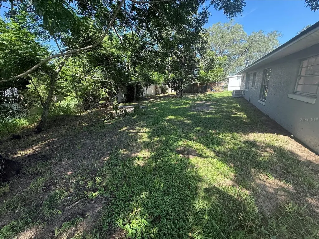 2442 Lilly Street Lake Wales FL 33898