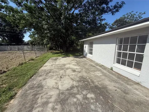 2442 Lilly Street Lake Wales FL 33898