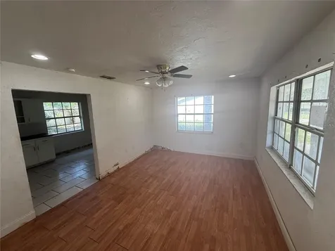 2442 Lilly Street Lake Wales FL 33898