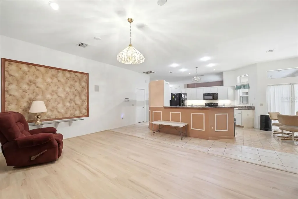 184 Pine Street Homosassa FL 34446