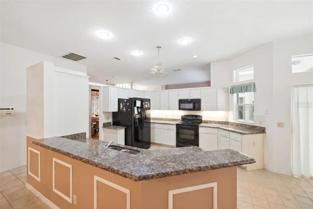 184 Pine Street Homosassa FL 34446