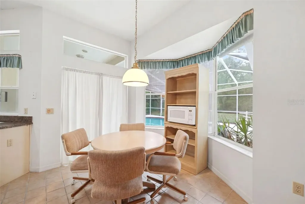 184 Pine Street Homosassa FL 34446