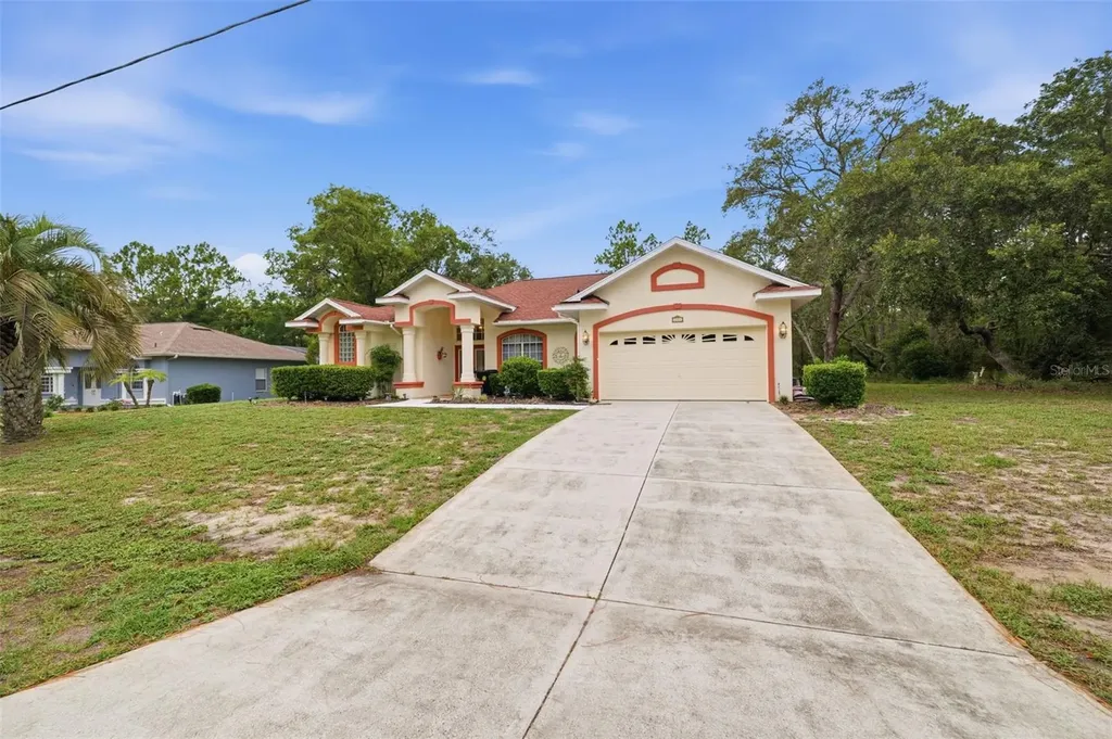 184 Pine Street Homosassa FL 34446