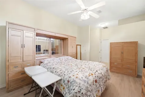 184 Pine Street Homosassa FL 34446