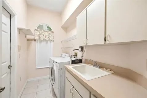 184 Pine Street Homosassa FL 34446