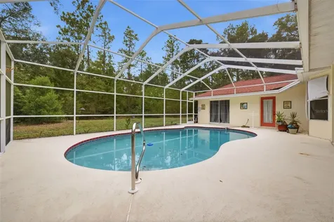 184 Pine Street Homosassa FL 34446
