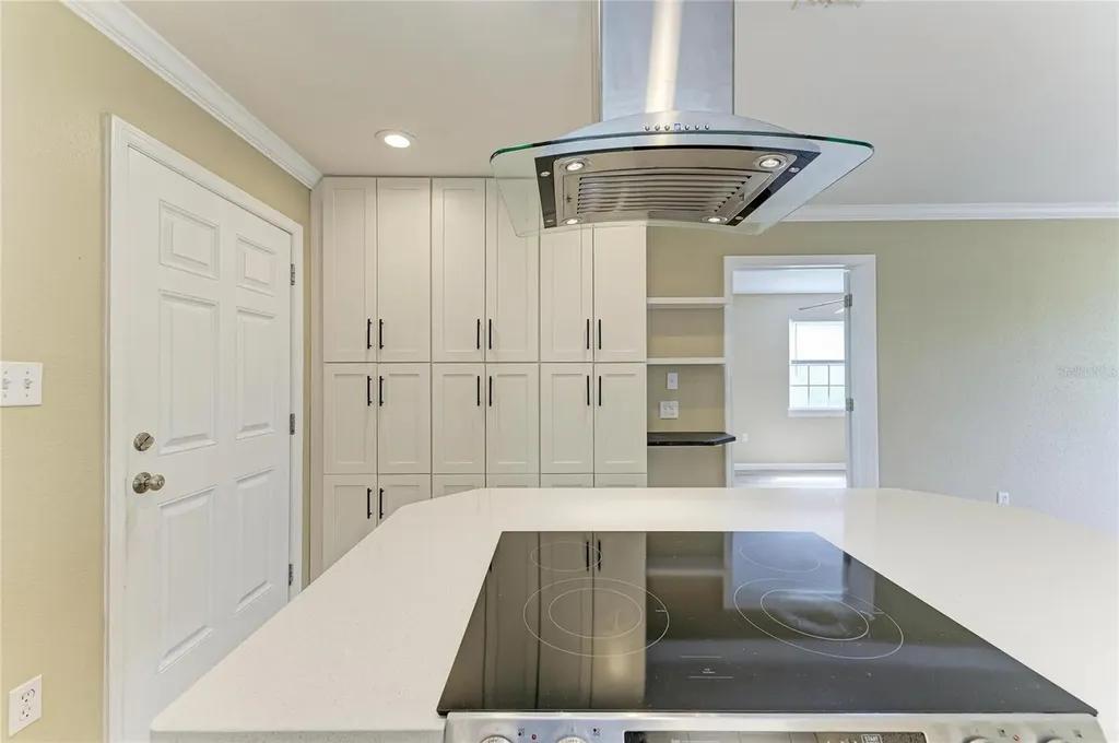 1300 Loma Linda Court Sarasota FL 34239