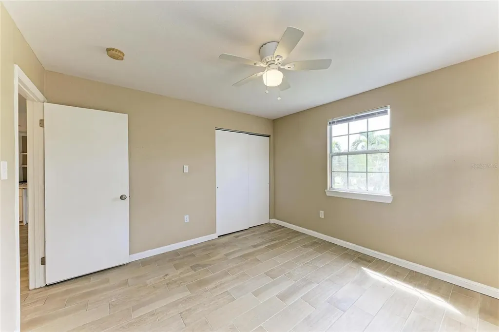 1300 Loma Linda Court Sarasota FL 34239