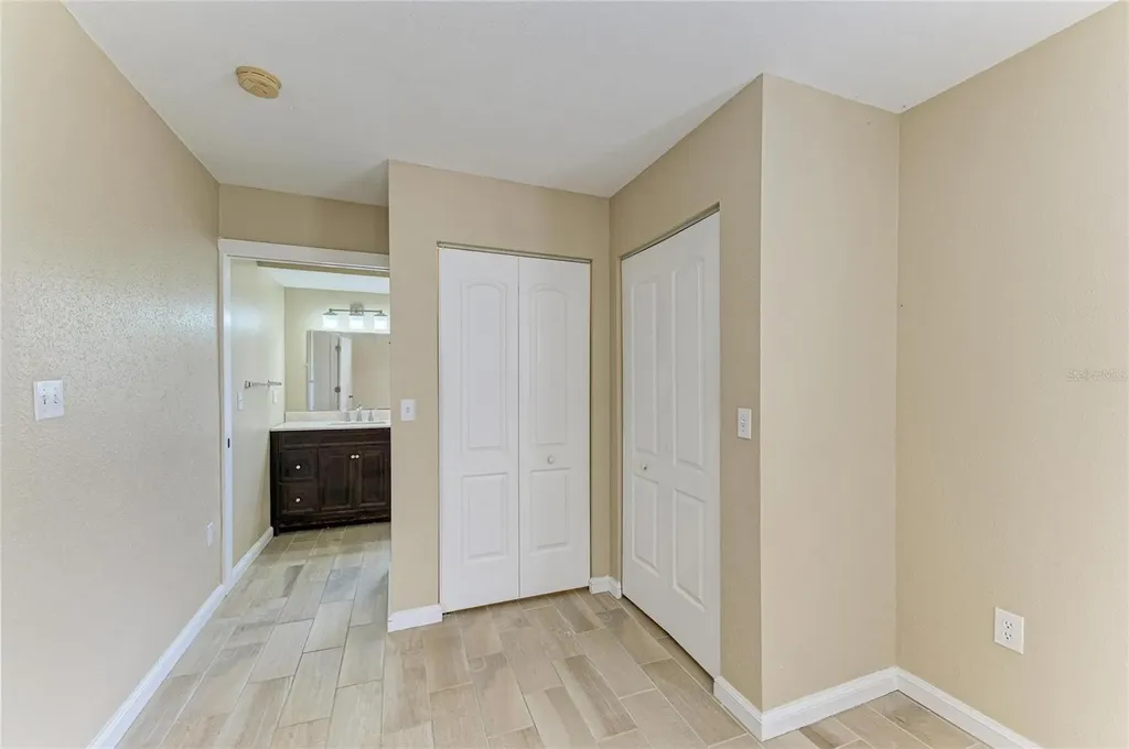 1300 Loma Linda Court Sarasota FL 34239