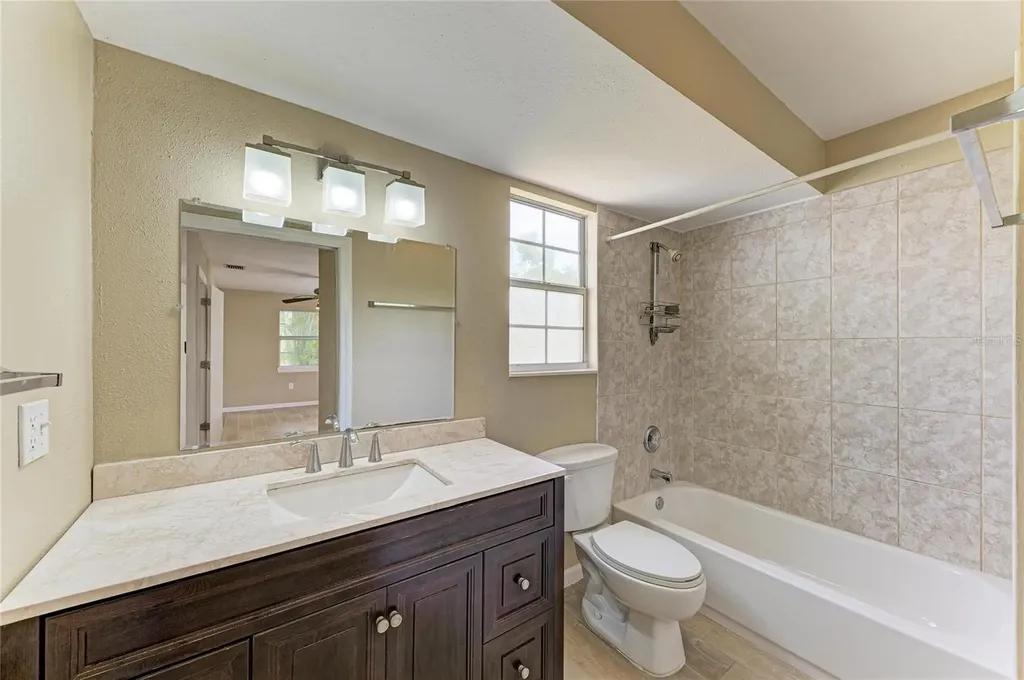 1300 Loma Linda Court Sarasota FL 34239