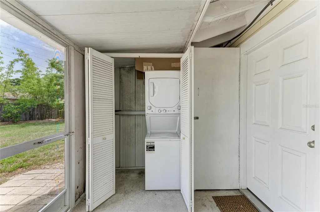 1300 Loma Linda Court Sarasota FL 34239
