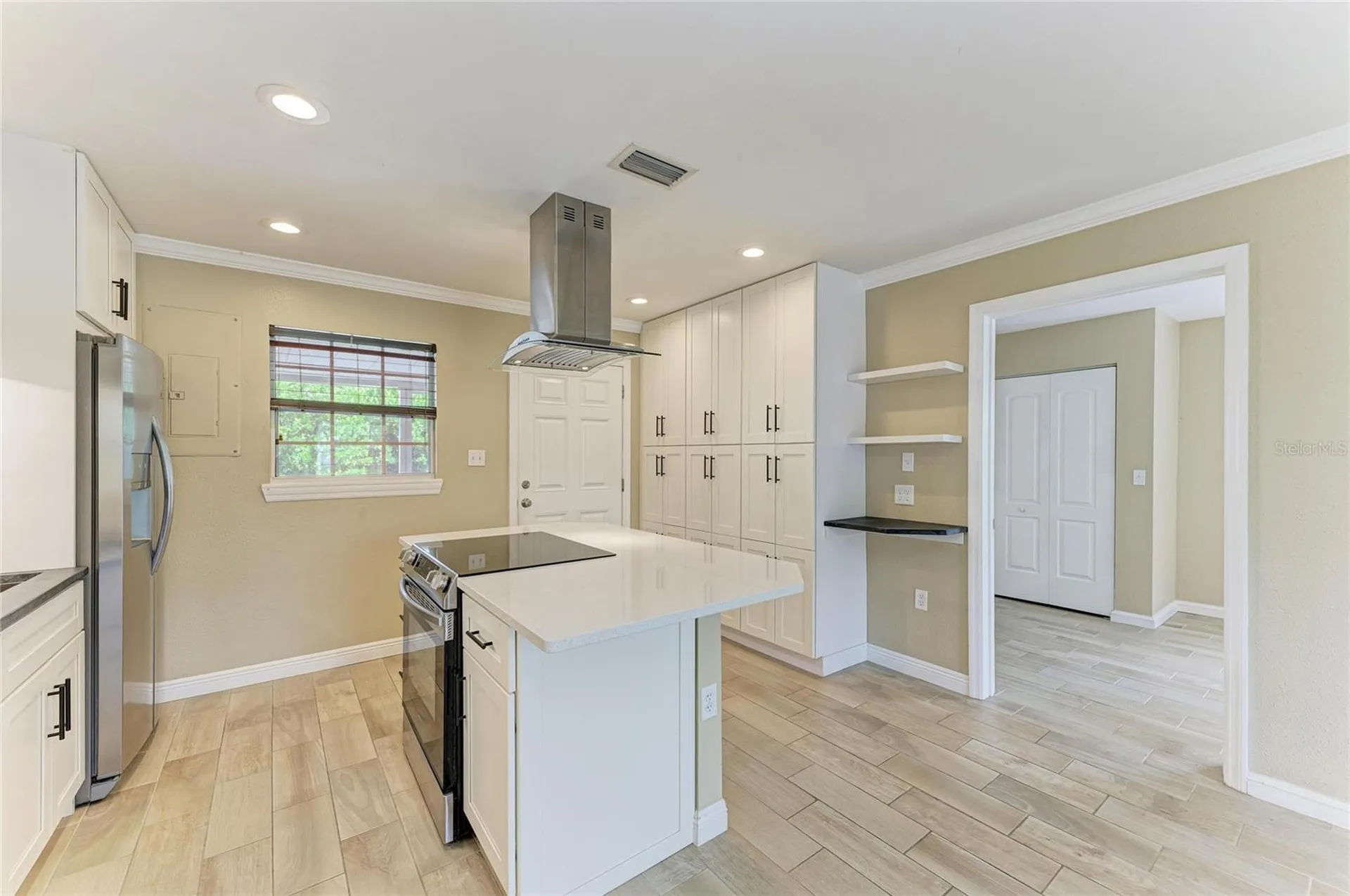 1300 Loma Linda Court Sarasota FL 34239