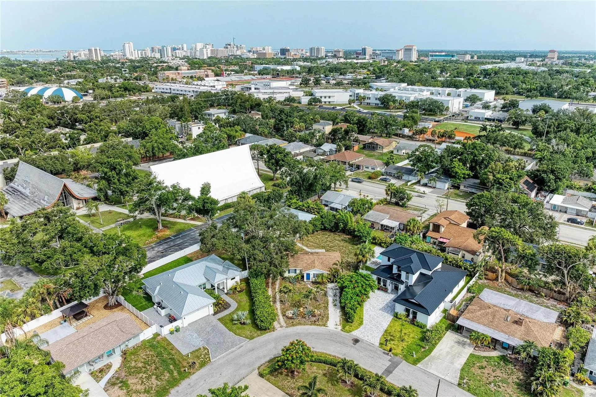 1300 Loma Linda Court Sarasota FL 34239