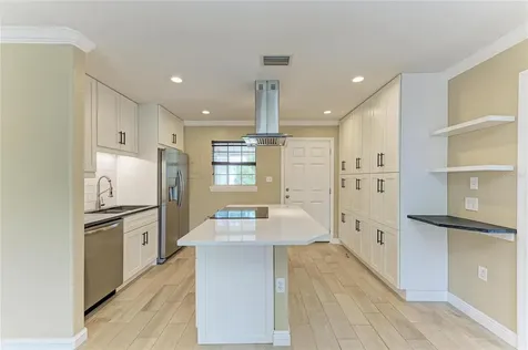 1300 Loma Linda Court Sarasota FL 34239