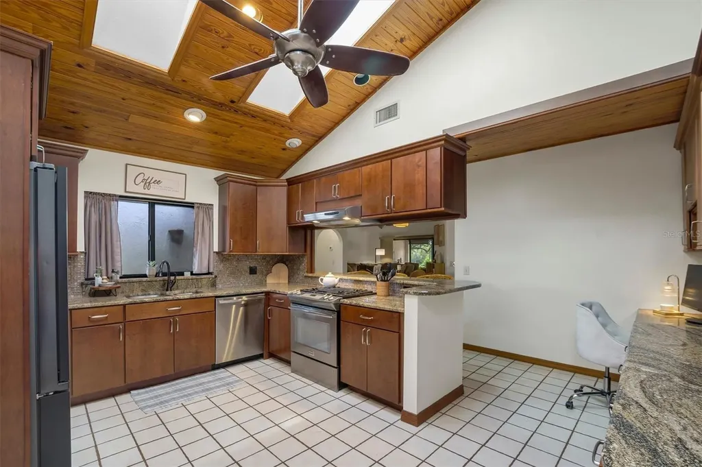 503 Clubhouse Drive Lake Wales FL 33898