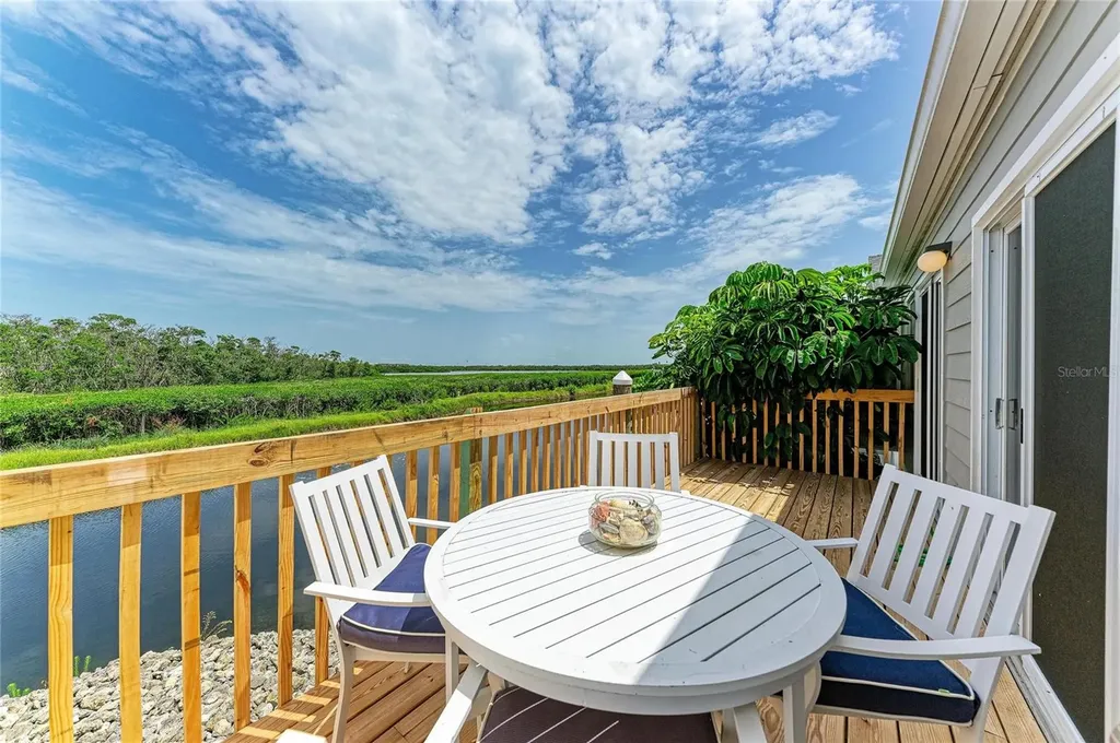 1218 Spoonbill Landings Circle Bradenton FL 34209