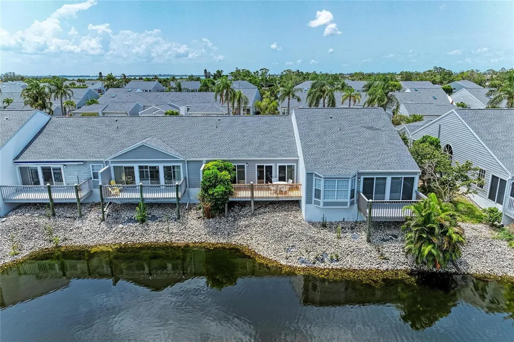 1218 Spoonbill Landings Circle Bradenton FL 34209