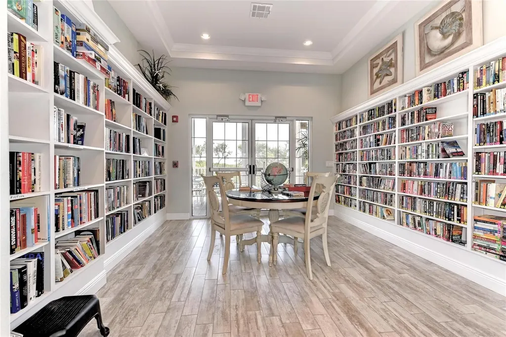 1218 Spoonbill Landings Circle Bradenton FL 34209
