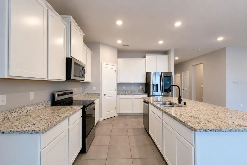 1215 Ocean Spray Drive Ruskin FL 33570