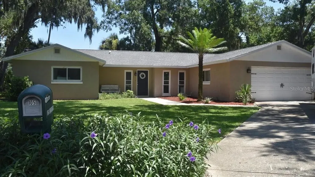 105 Kent Court Port Orange FL 32127