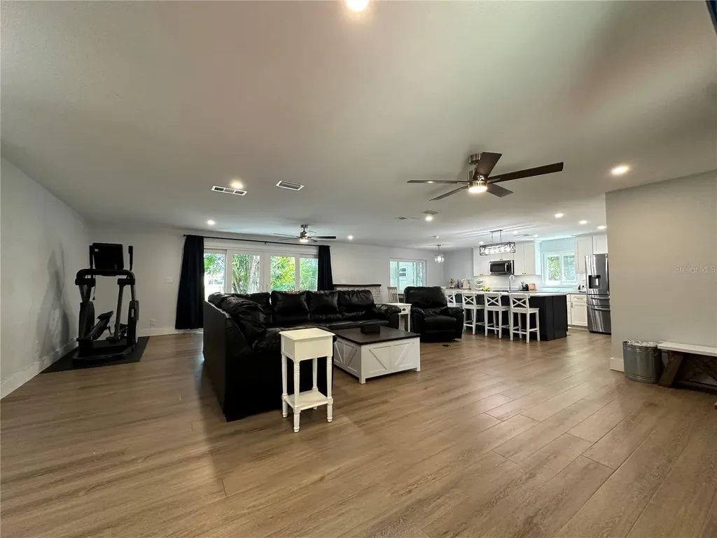 105 Kent Court Port Orange FL 32127