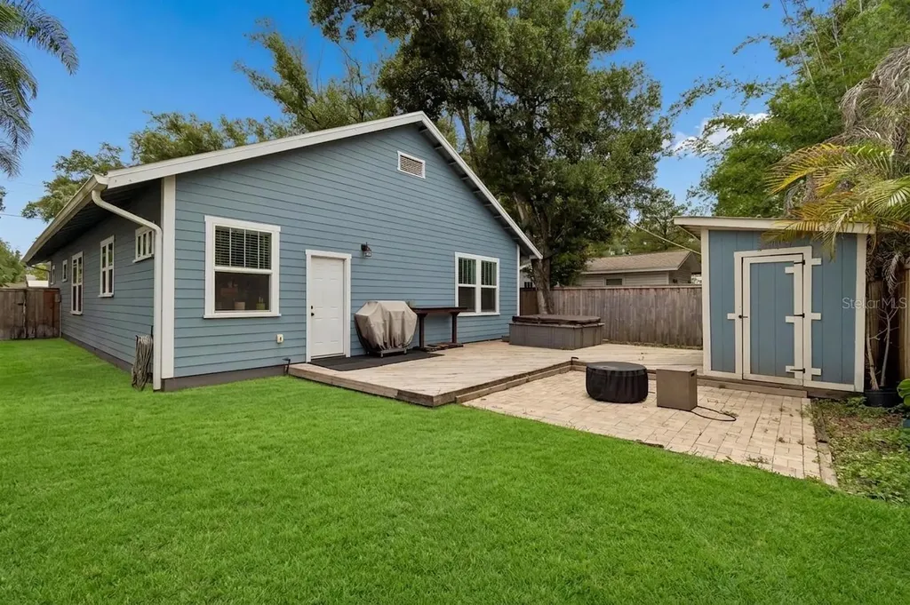 212 W Hilda Street Tampa FL 33603