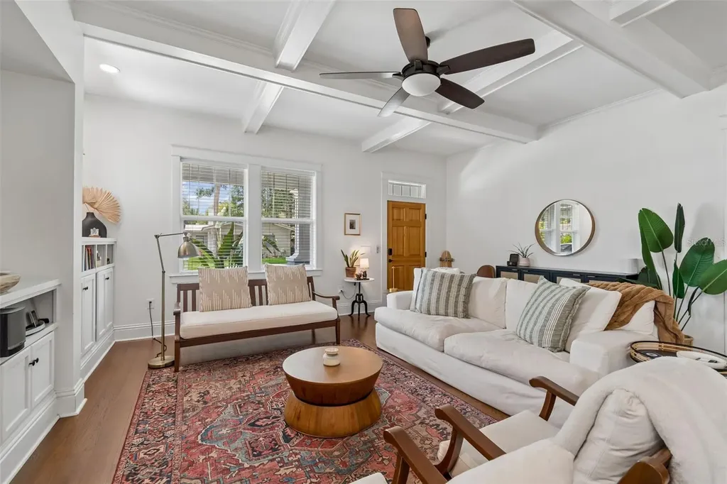 212 W Hilda Street Tampa FL 33603
