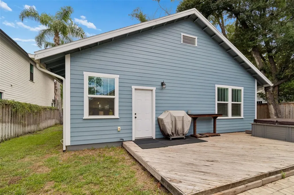 212 W Hilda Street Tampa FL 33603