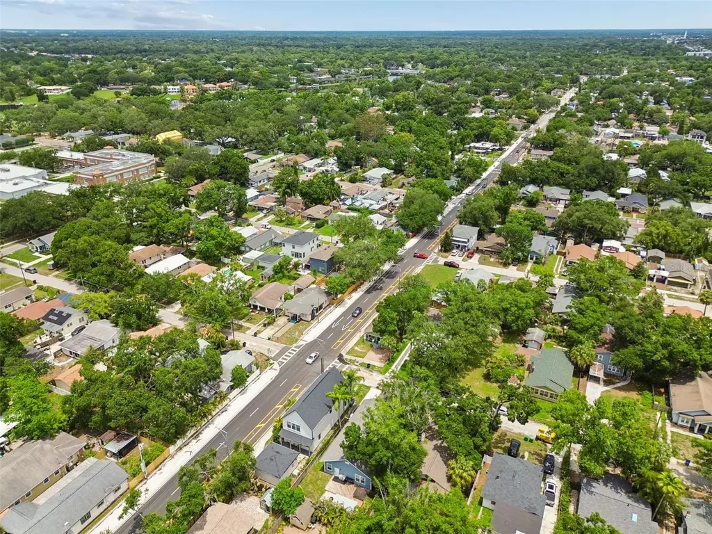 212 W Hilda Street Tampa FL 33603