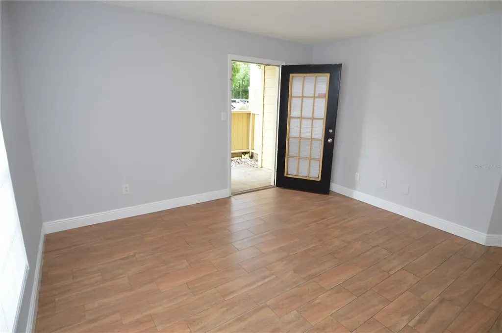 8722 Mallard Reserve Drive Tampa FL 33614