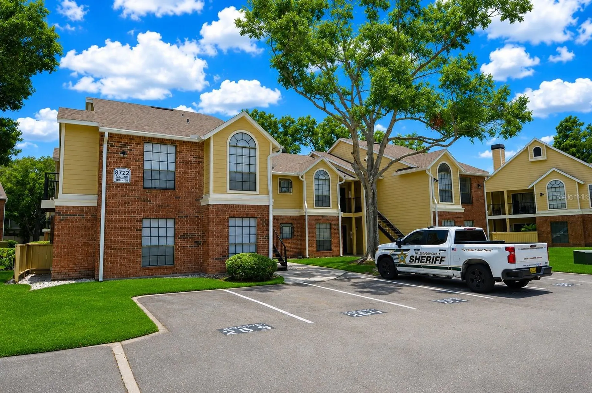 8722 Mallard Reserve Drive Tampa FL 33614
