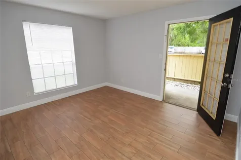 8722 Mallard Reserve Drive Tampa FL 33614