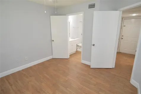 8722 Mallard Reserve Drive Tampa FL 33614