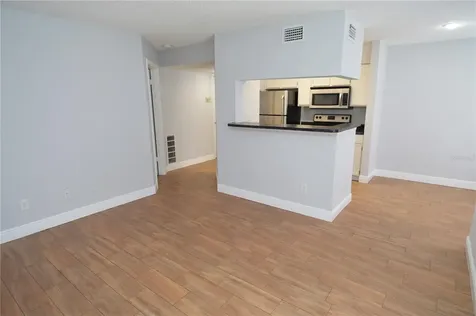8722 Mallard Reserve Drive Tampa FL 33614